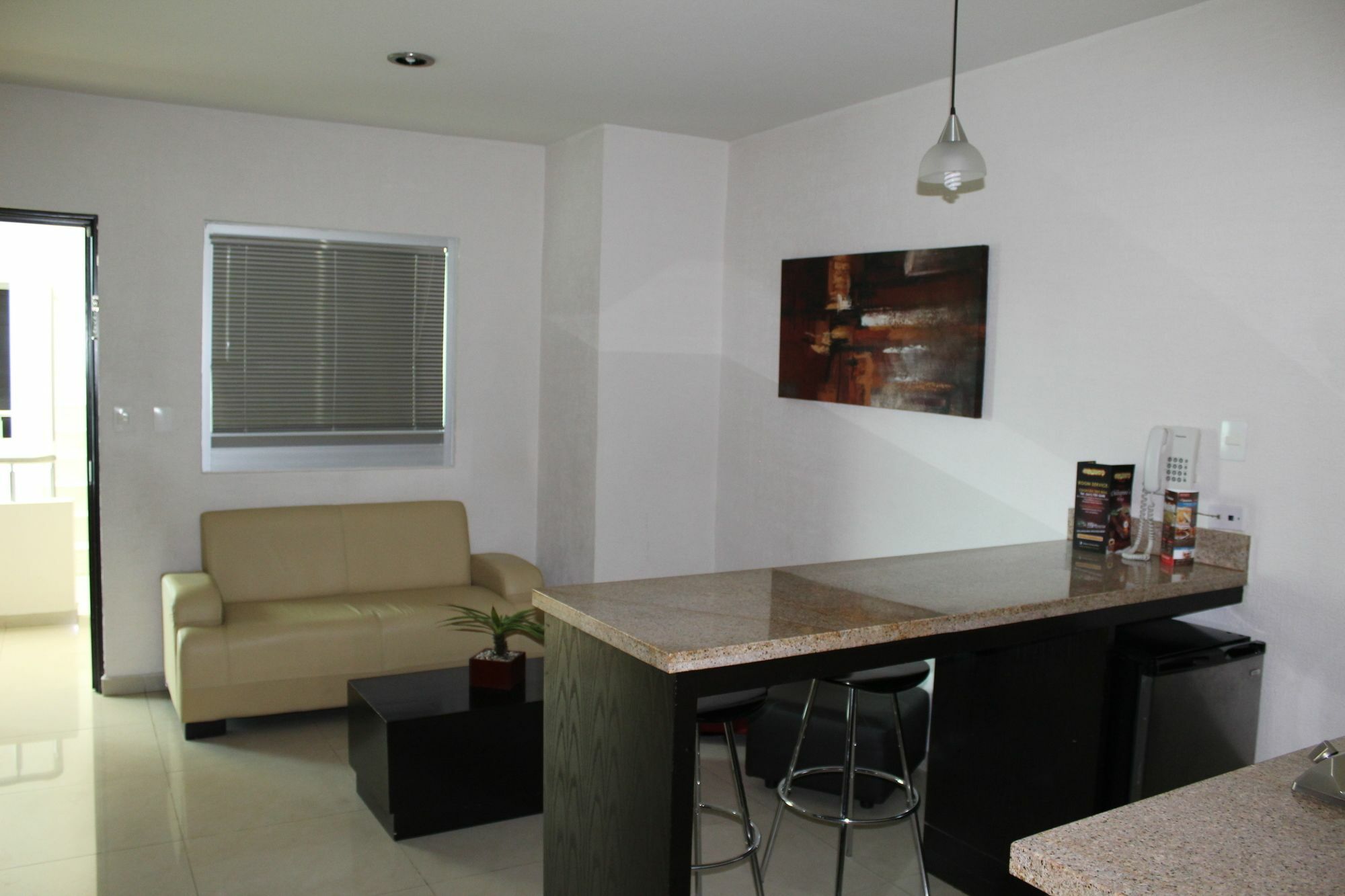 Homesuites Zaragoza Culiacán Εξωτερικό φωτογραφία